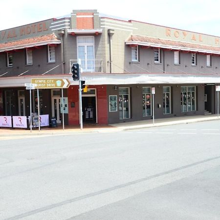 Royal Hotel 金皮 外观 照片